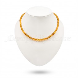 Бусы, янтарь